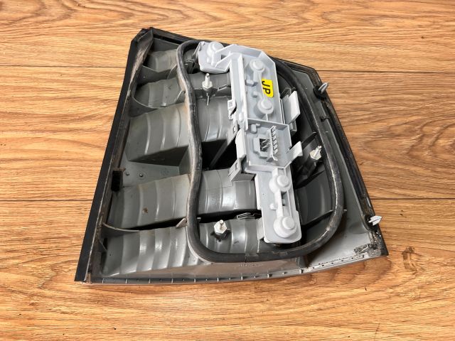 bontott OPEL VECTRA C Bal Hátsó Lámpa