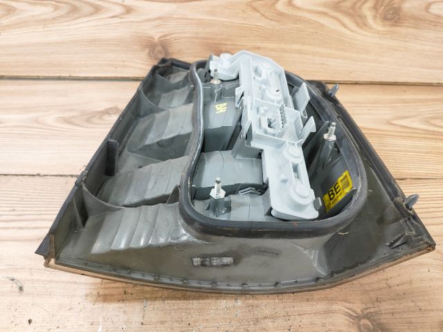 bontott OPEL VECTRA C Bal Hátsó Lámpa