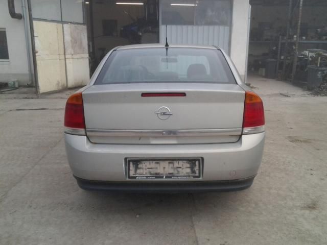 bontott OPEL VECTRA C Bal Hátsó Lámpa