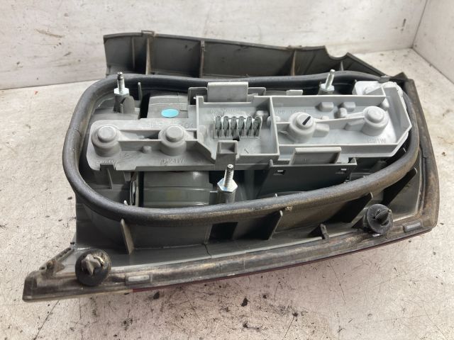 bontott OPEL VECTRA C Bal Hátsó Lámpa