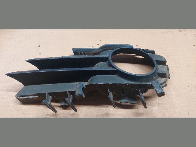 bontott OPEL VECTRA C Bal Ködlámpa Rács