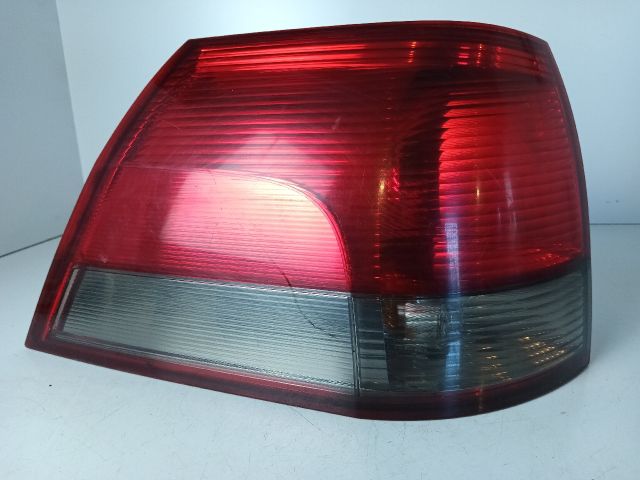 bontott OPEL VECTRA C Bal Külső Hátsó Lámpa