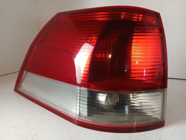 bontott OPEL VECTRA C Bal Külső Hátsó Lámpa