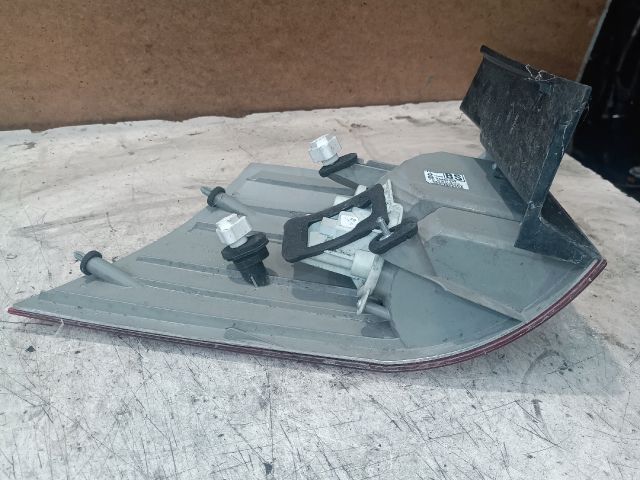 bontott OPEL VECTRA C Bal Külső Hátsó Lámpa