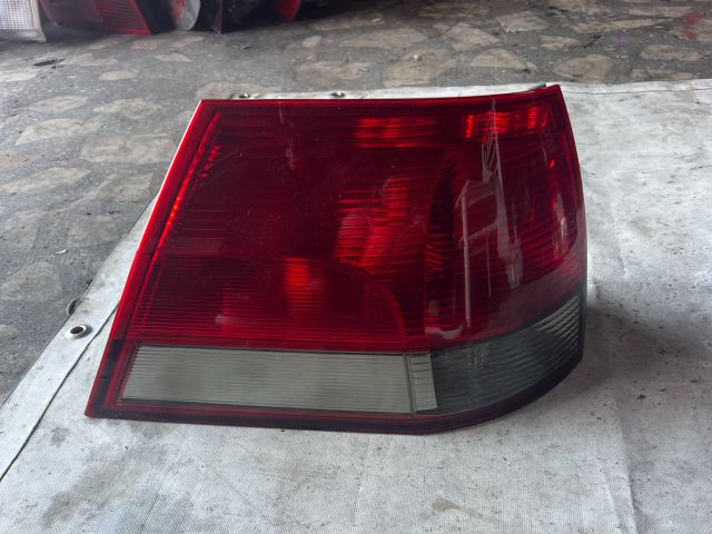 bontott OPEL VECTRA C Bal Külső Hátsó Lámpa