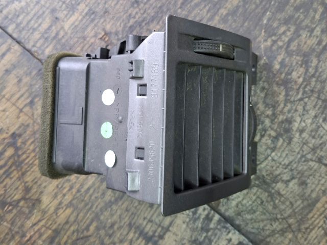 bontott OPEL VECTRA C Bal Szellőző