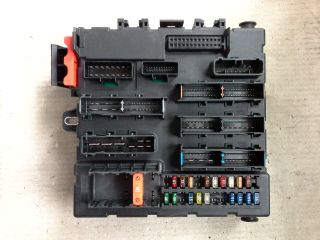 bontott OPEL VECTRA C Biztosítéktábla Csomagtér