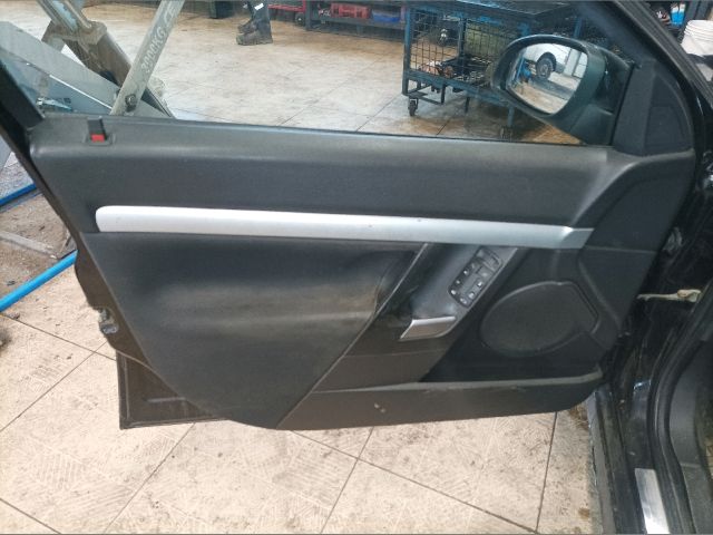 bontott OPEL VECTRA C Biztosítéktábla Csomagtér