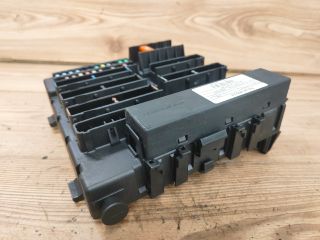 bontott OPEL VECTRA C Biztosítéktábla Csomagtér