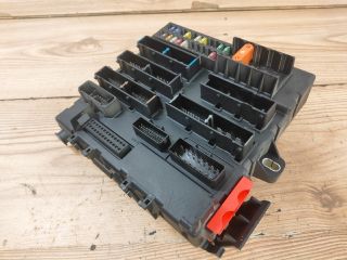 bontott OPEL VECTRA C Biztosítéktábla Csomagtér