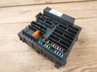 bontott OPEL VECTRA C Biztosítéktábla Csomagtér