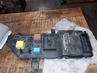 bontott OPEL VECTRA C Biztosítéktábla Csomagtér