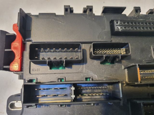 bontott OPEL VECTRA C Biztosítéktábla Csomagtér