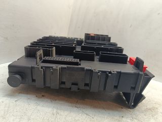 bontott OPEL VECTRA C Biztosítéktábla Doboz