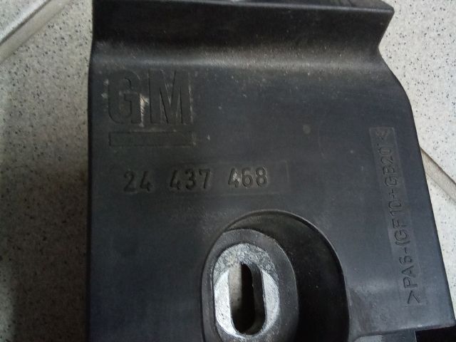 bontott OPEL VECTRA C Biztosítéktábla Doboz