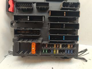 bontott OPEL VECTRA C Biztosítéktábla Doboz