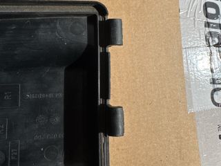 bontott OPEL VECTRA C Biztosítéktábla Fedél