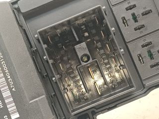 bontott OPEL VECTRA C Biztosítéktábla Utastér