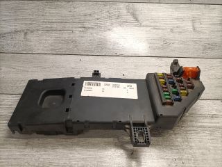 bontott OPEL VECTRA C Biztosítéktábla Utastér