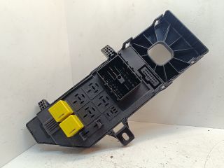 bontott OPEL VECTRA C Biztosítéktábla Utastér