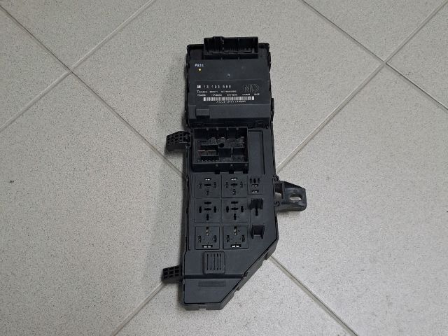 bontott OPEL VECTRA C Biztosítéktábla Utastér