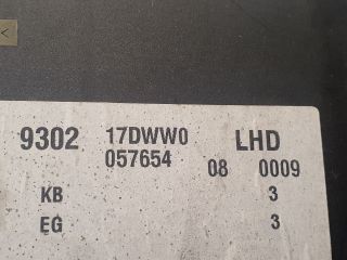 bontott OPEL VECTRA C Biztosítéktábla Utastér