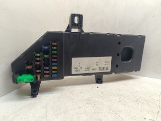 bontott OPEL VECTRA C Biztosítéktábla Utastér