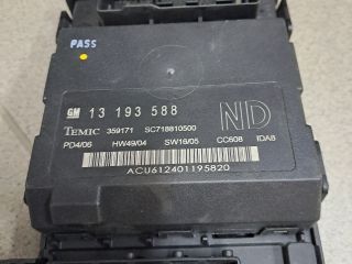 bontott OPEL VECTRA C Biztosítéktábla Utastér