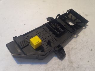 bontott OPEL VECTRA C Biztosítéktábla Utastér