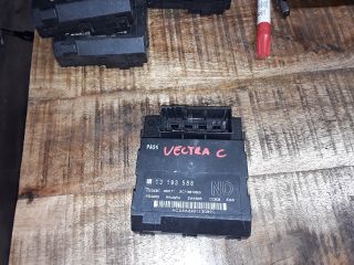 bontott OPEL VECTRA C Biztosítéktábla Utastér