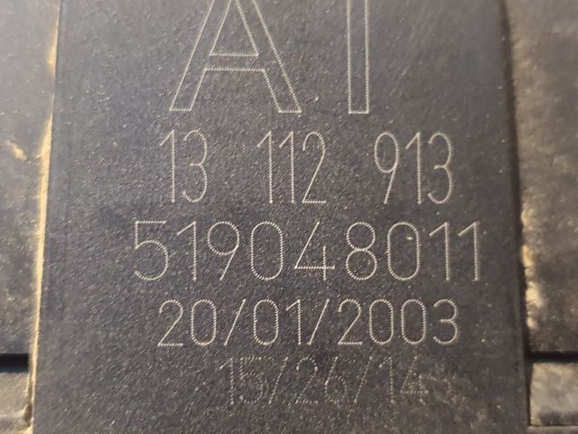 bontott OPEL VECTRA C Biztosítéktábla Utastér