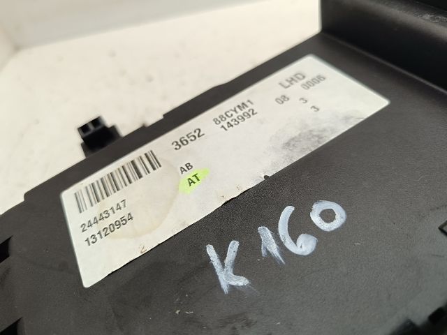 bontott OPEL VECTRA C Biztosítéktábla Utastér