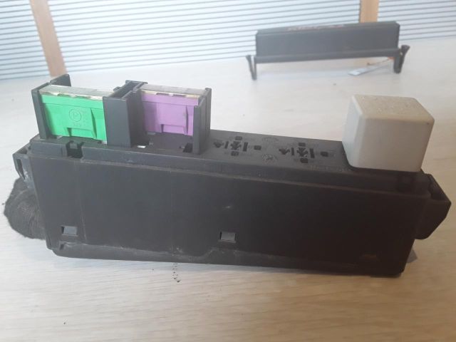 bontott OPEL VECTRA C Biztosítéktábla Utastér