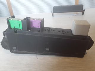 bontott OPEL VECTRA C Biztosítéktábla Utastér