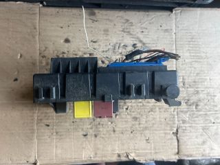 bontott OPEL VECTRA C Biztosítéktábla Utastér