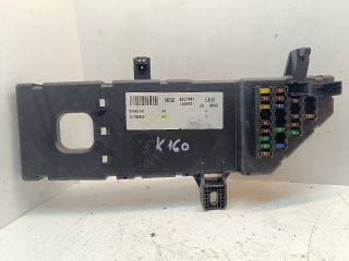 bontott OPEL VECTRA C Biztosítéktábla Utastér