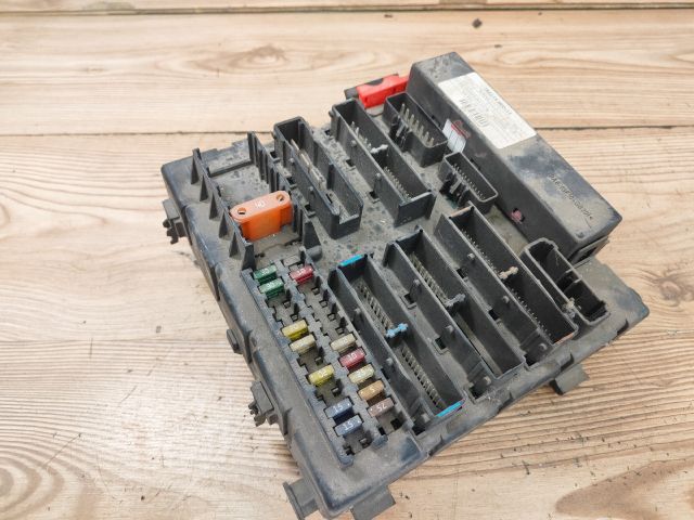 bontott OPEL VECTRA C Biztosítéktábla Utastér