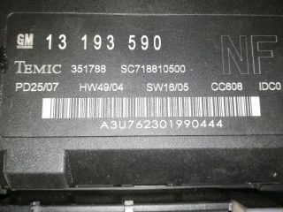 bontott OPEL VECTRA C Biztosítéktábla Utastér