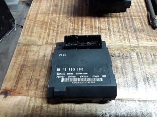 bontott OPEL VECTRA C Biztosítéktábla Utastér