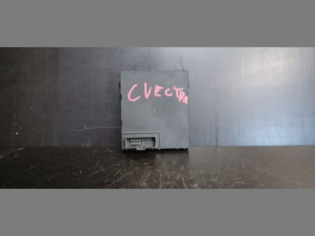 bontott OPEL VECTRA C Biztosítéktábla Utastér