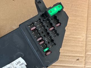 bontott OPEL VECTRA C Biztosítéktábla Utastér