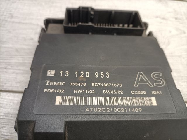 bontott OPEL VECTRA C Biztosítéktábla Utastér