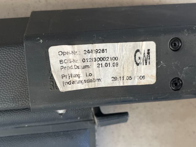 bontott OPEL VECTRA C Csomagtér Roló