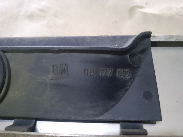 bontott OPEL VECTRA C Csomagtérajtó Díszléc