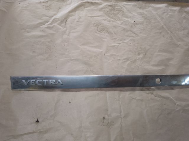 bontott OPEL VECTRA C Csomagtérajtó Díszléc