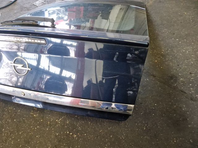 bontott OPEL VECTRA C Csomagtérajtó (Részeivel)