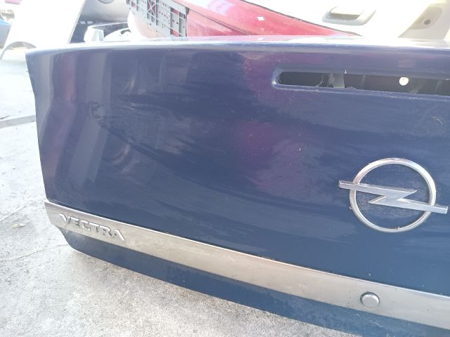 bontott OPEL VECTRA C Csomagtérajtó (Részeivel)