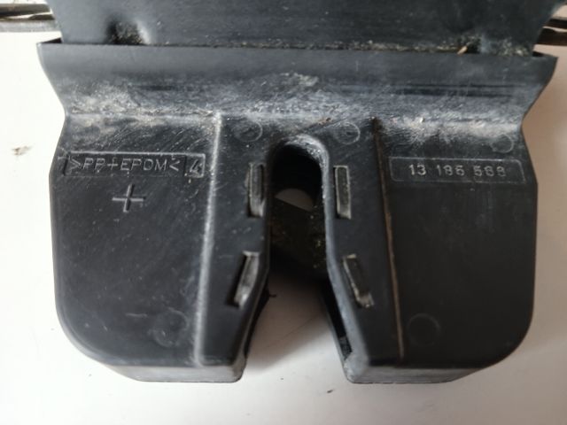 bontott OPEL VECTRA C Csomagtérajtó Zárszerkezet