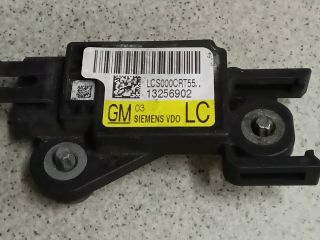 bontott OPEL VECTRA C Első Középső Ütközés Érzékelő (Homlokfalon)