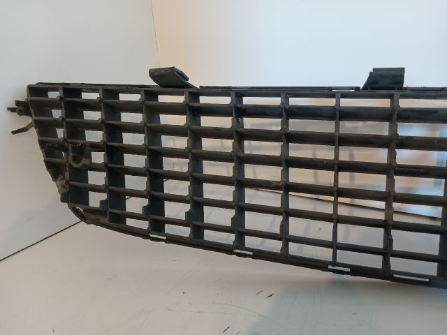 bontott OPEL VECTRA C Első Lökhárító Alsó Középső Díszrács